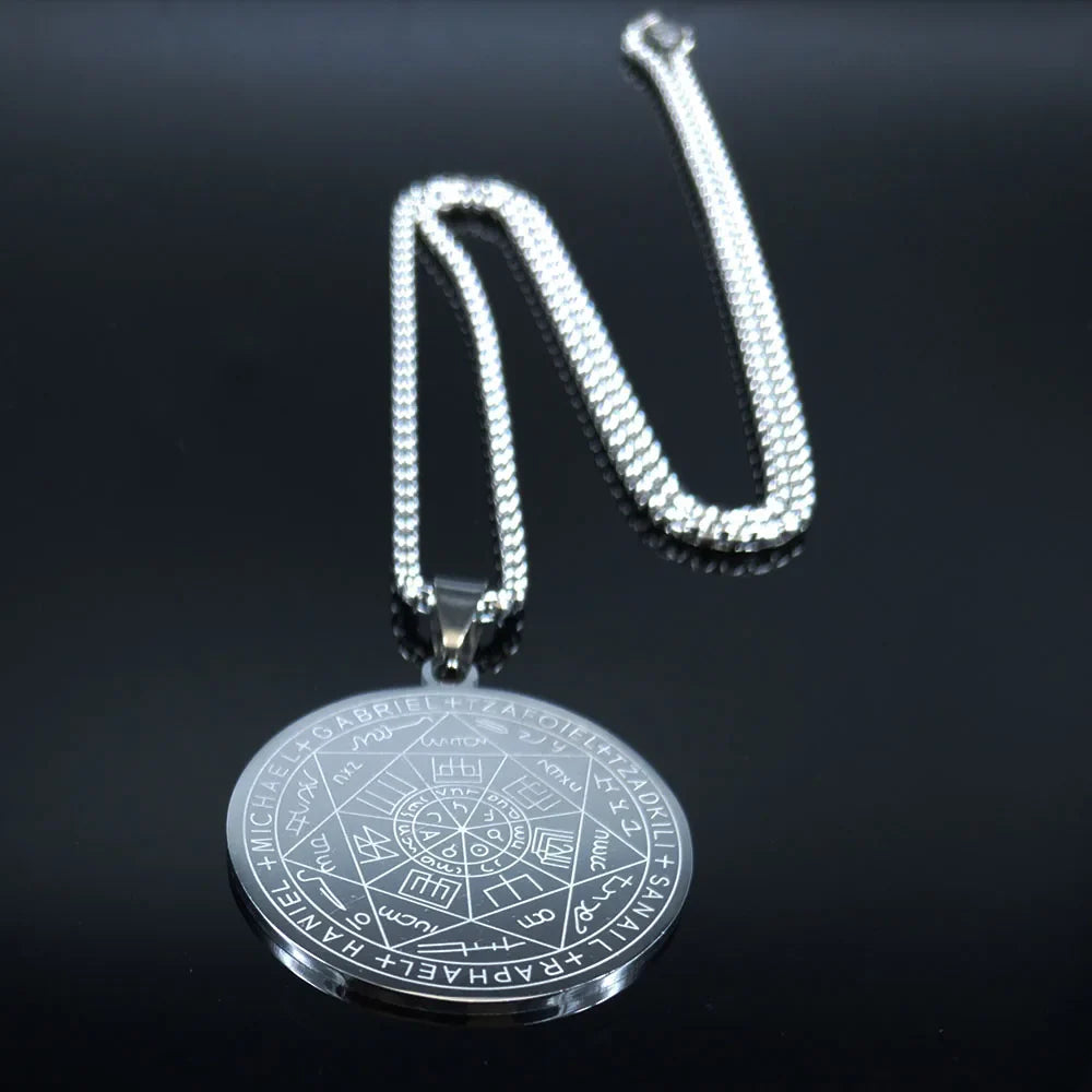 collier talisman