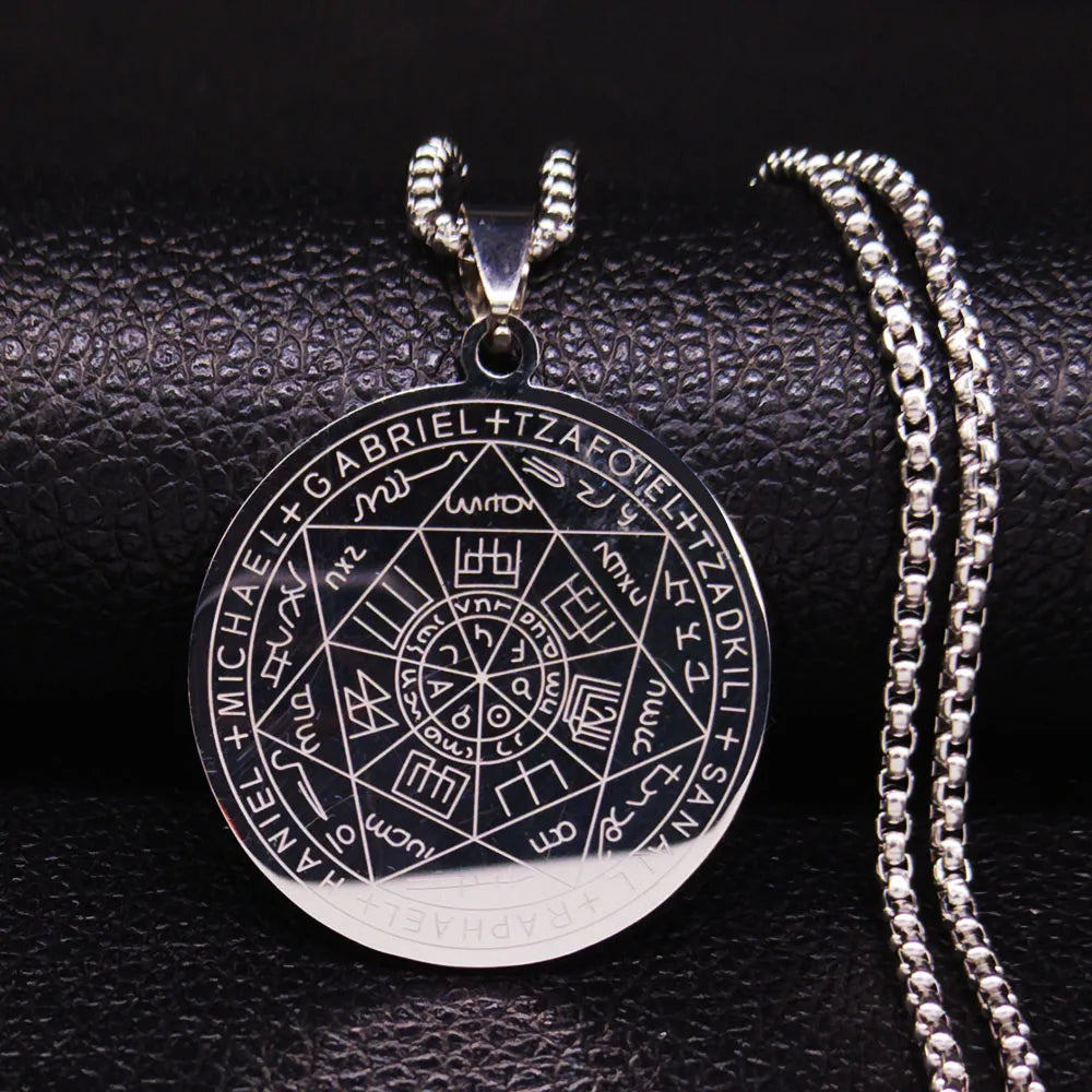 collier talisman