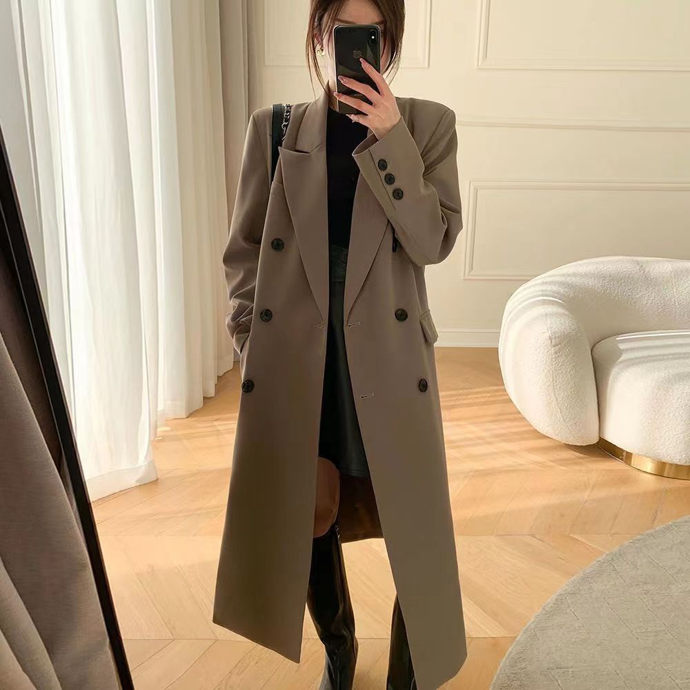 Manteau long à col et à double boutonnage