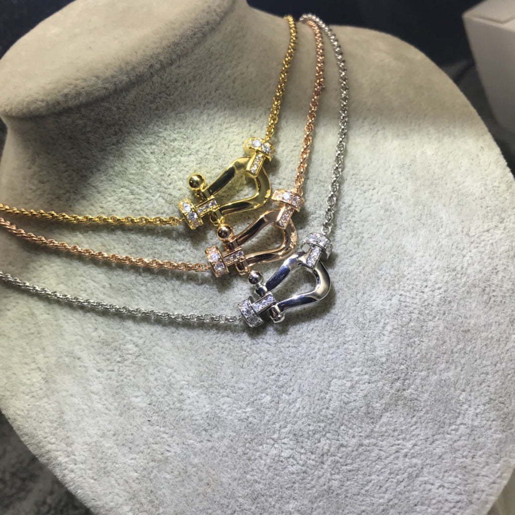Collier fer à cheval en diamants