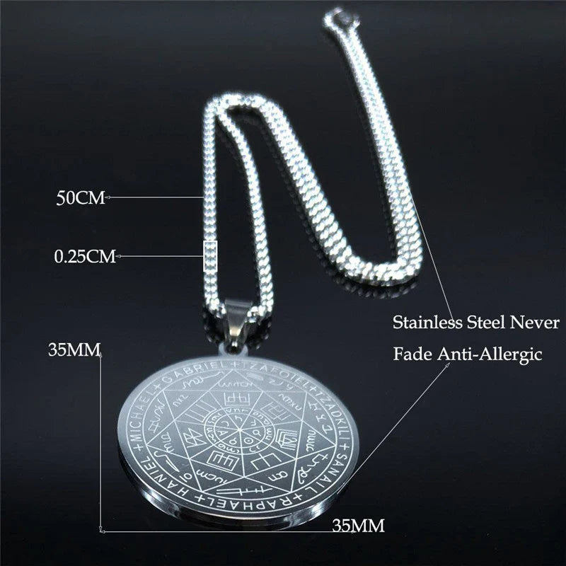 collier talisman