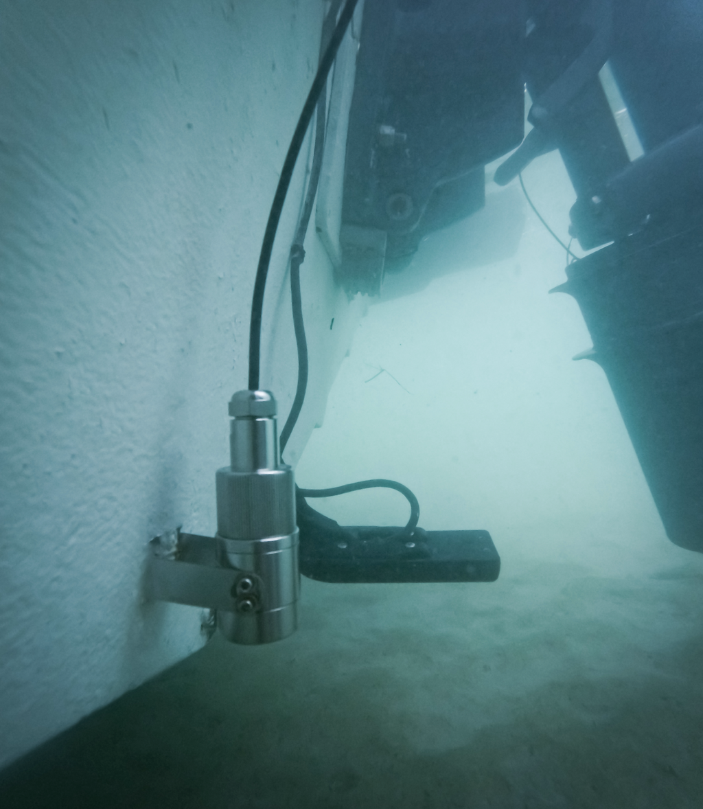 Rover T1 - Caméra sous-marine pour tableau arrière