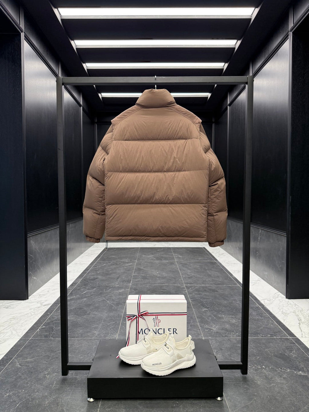 Moncler Verone Men's Reversible Detachable Down Jacket