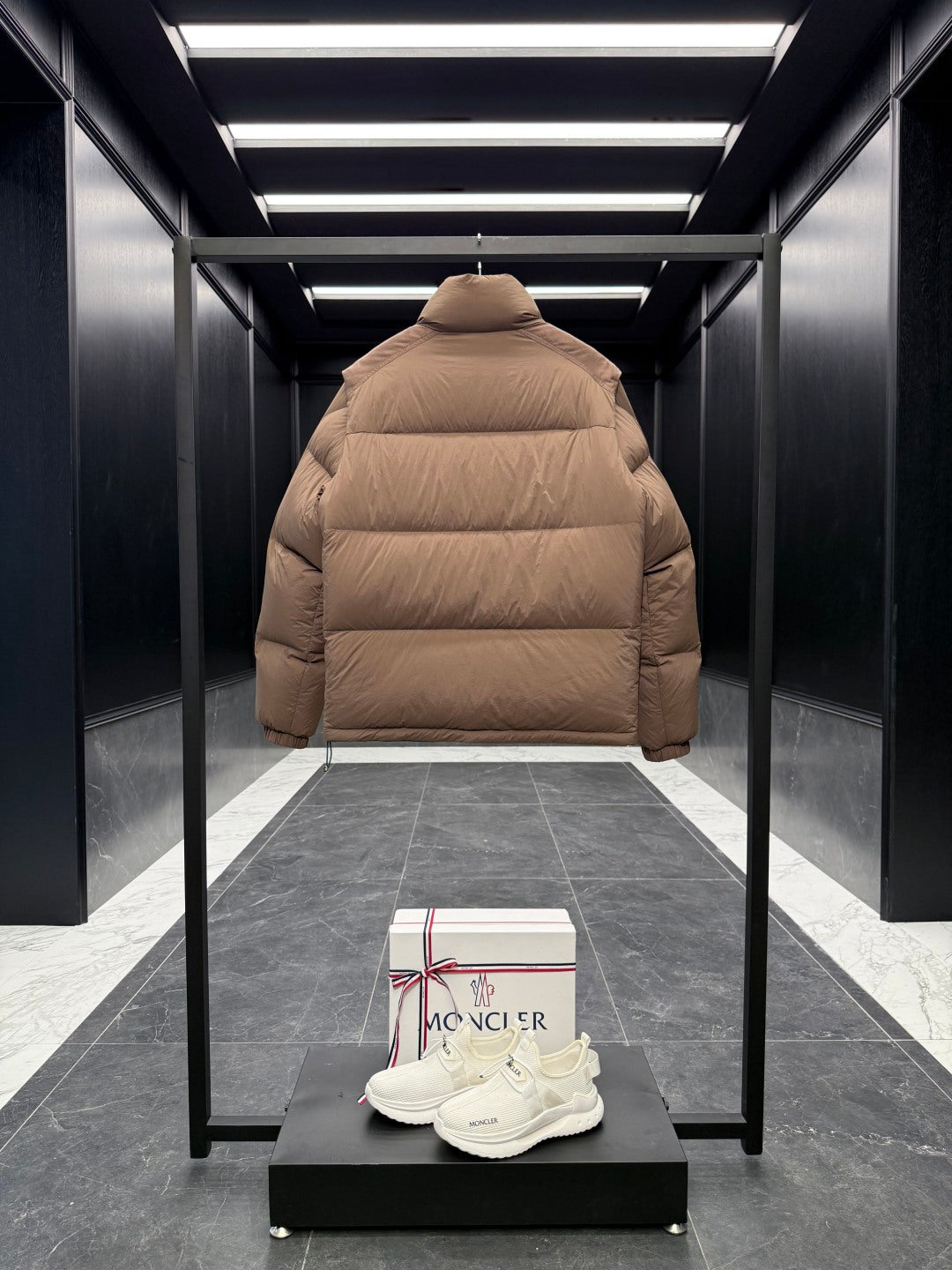 Moncler Verone Men's Reversible Detachable Down Jacket