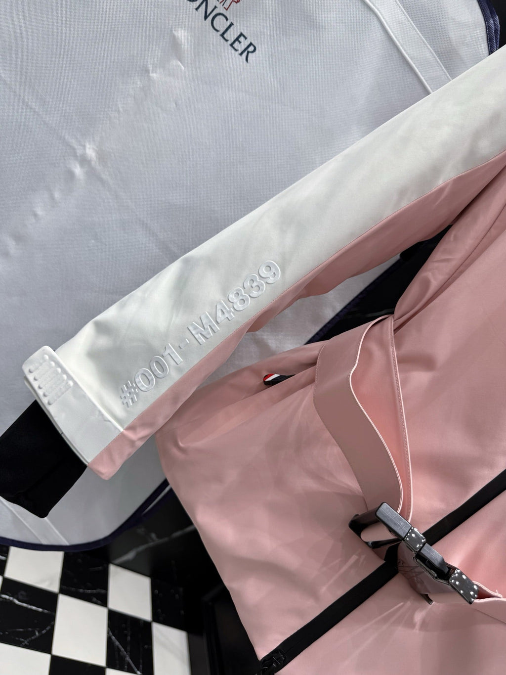 Woman Moncler Curtis Jacket
