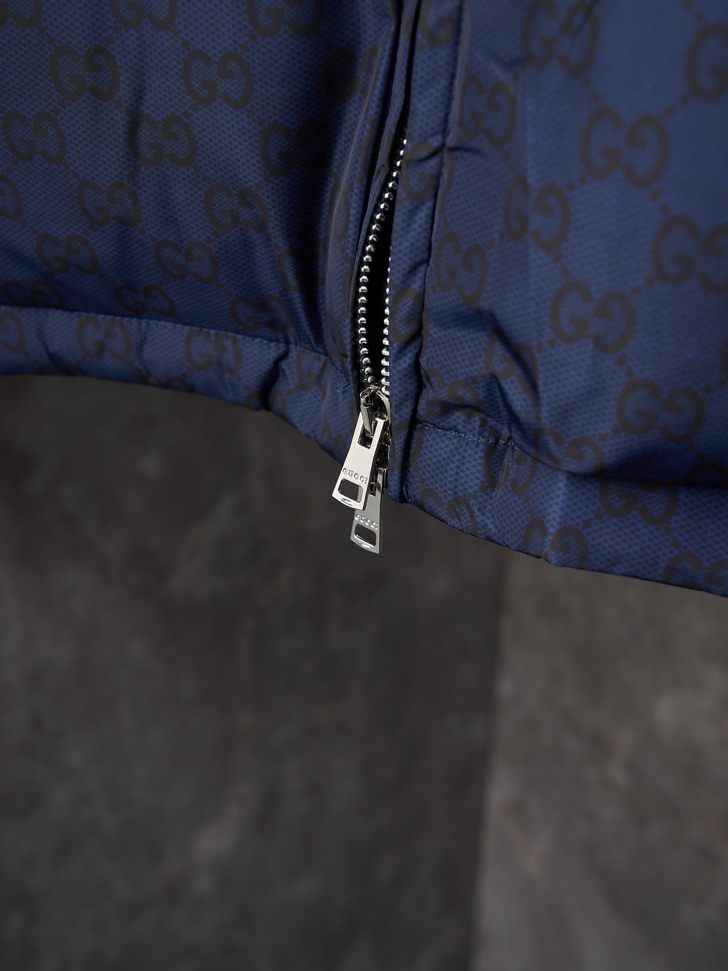 GG print gradient plain weave poplin zip-up hooded down jacket
