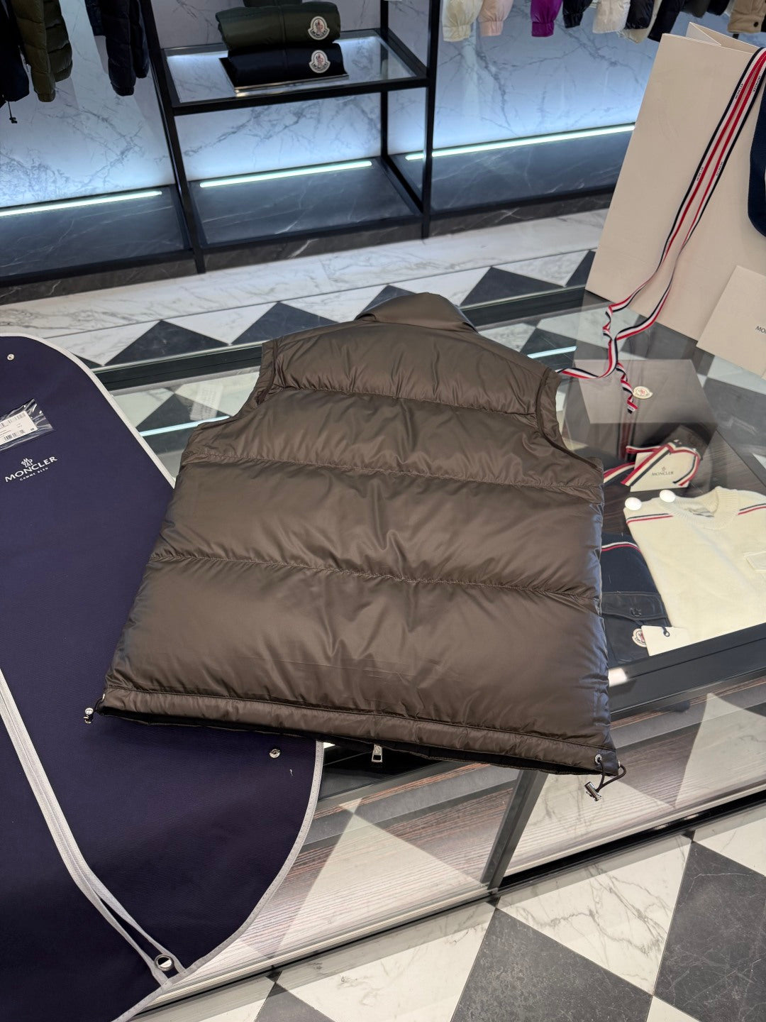 Moncler Verone Men's Reversible Detachable Down Jacket