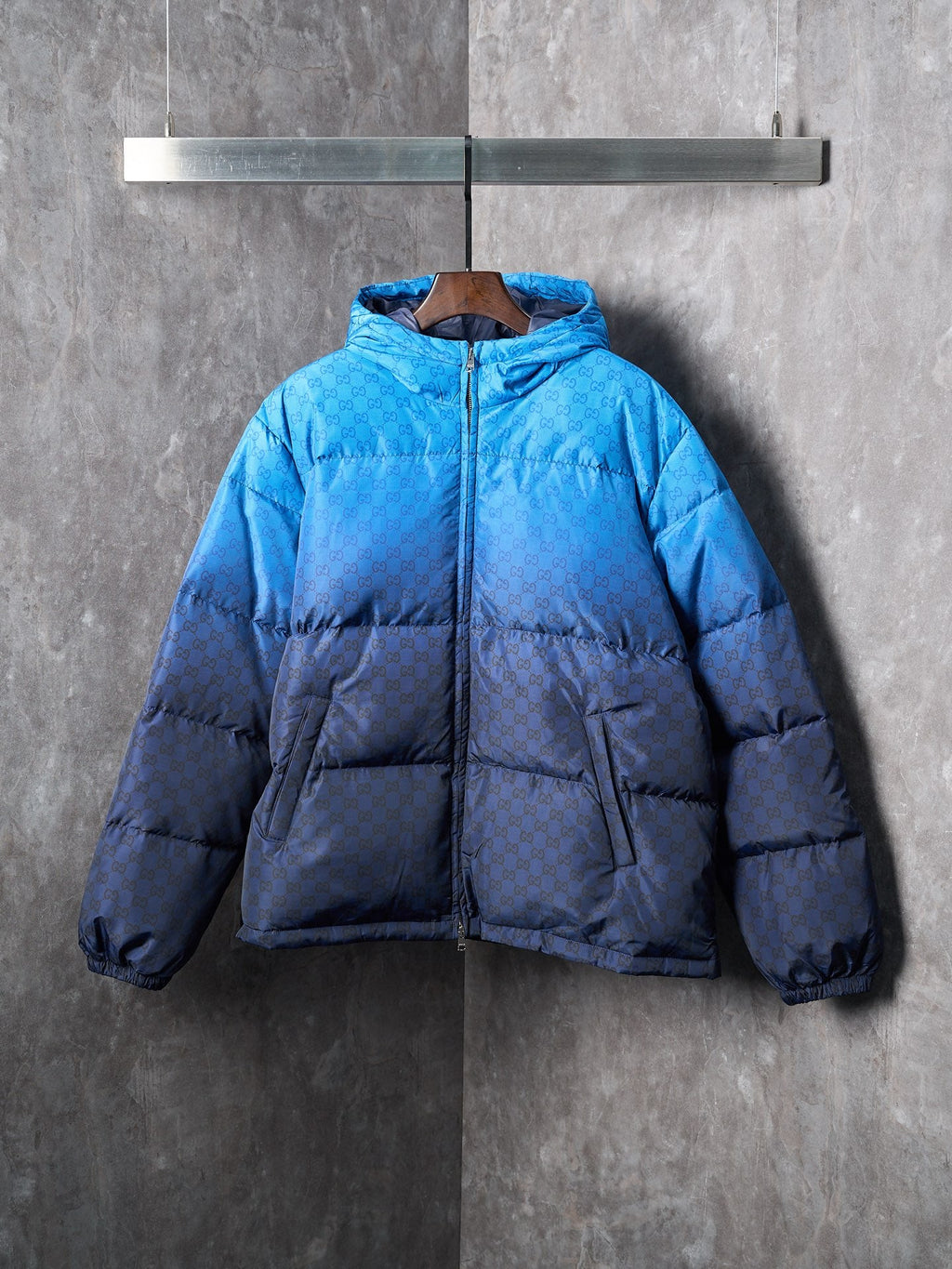 GG print gradient plain weave poplin zip-up hooded down jacket