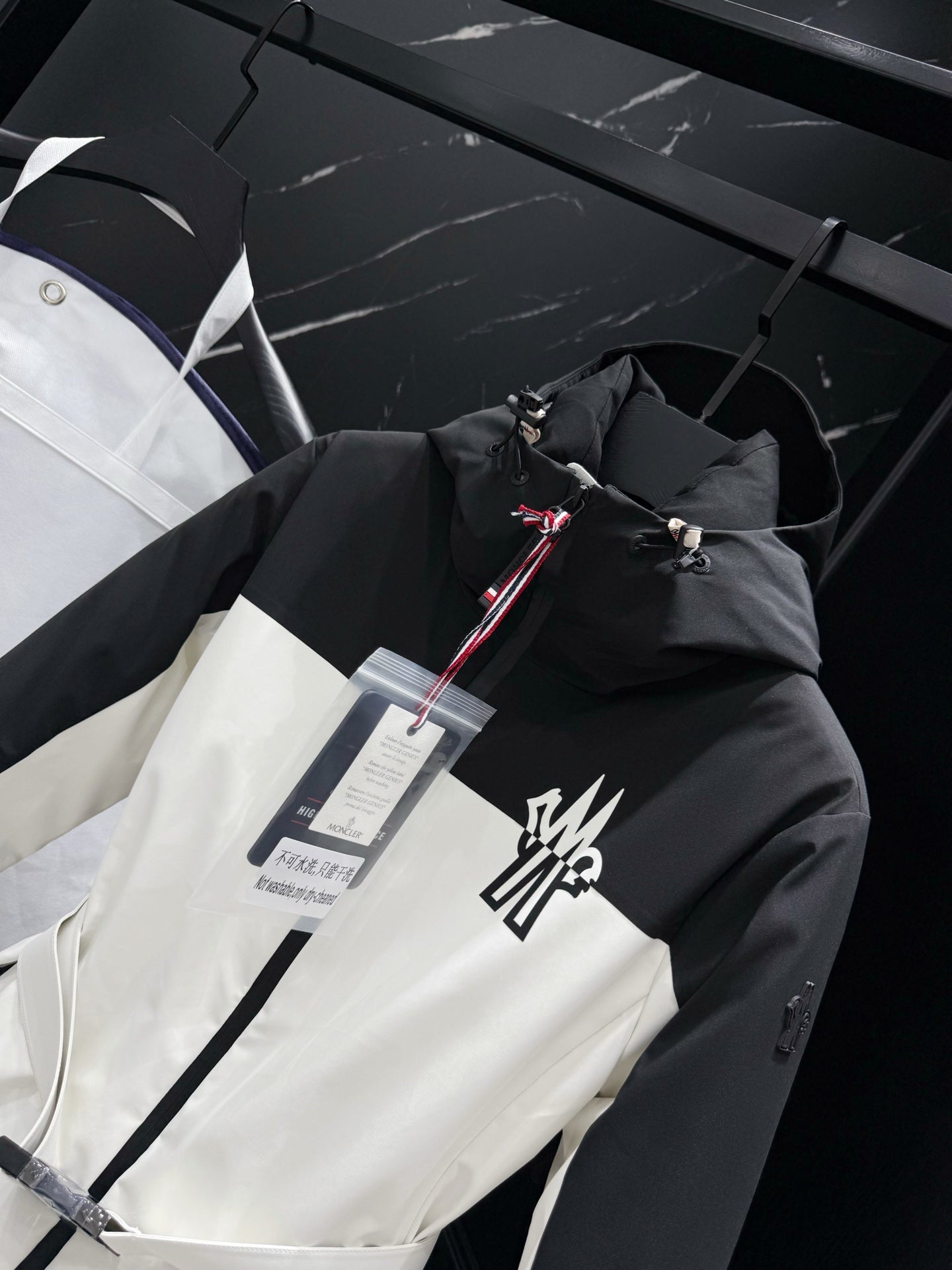 Woman Moncler Curtis Jacket