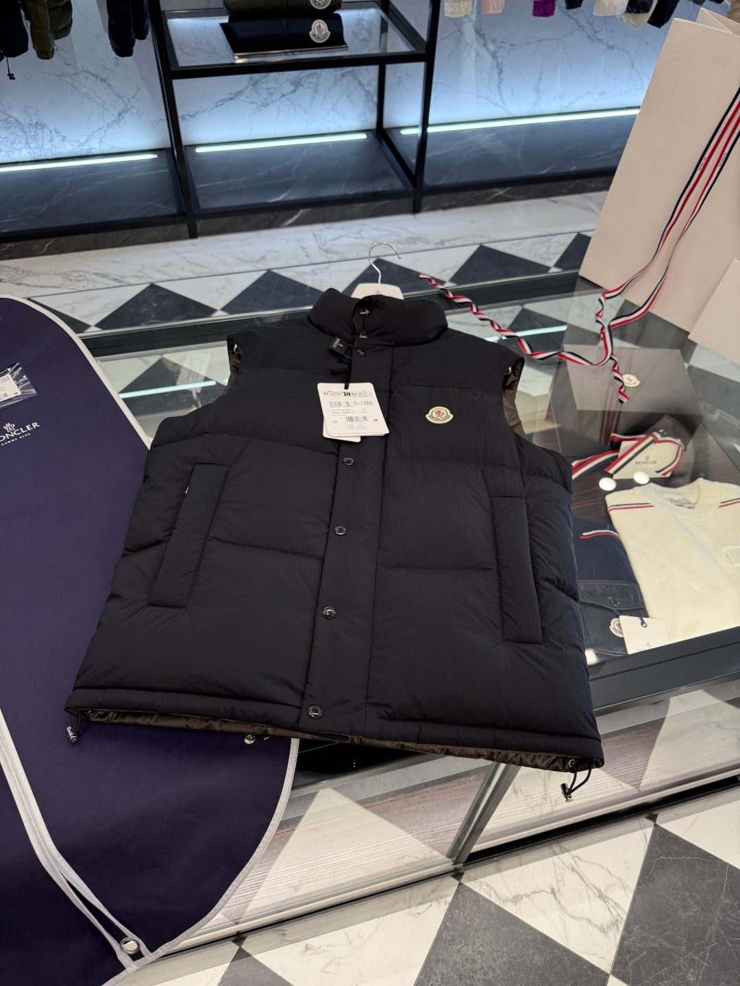 Moncler Verone Men's Reversible Detachable Down Jacket